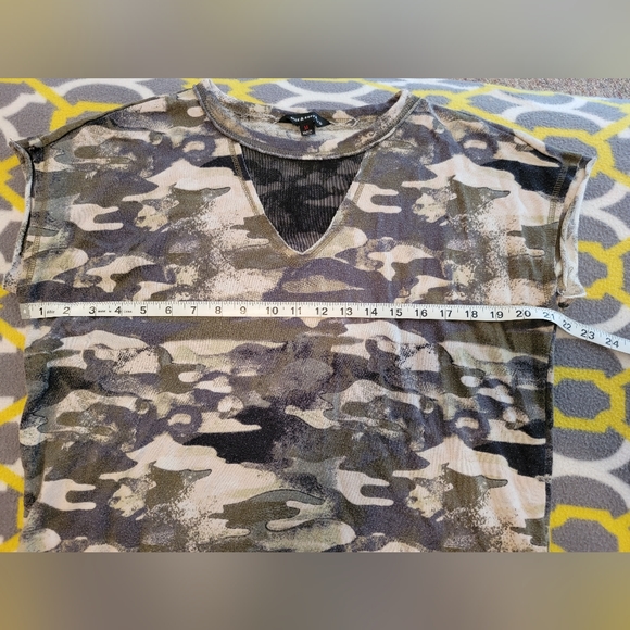 Rock N Republic Camo Top - Picture 8 of 11
